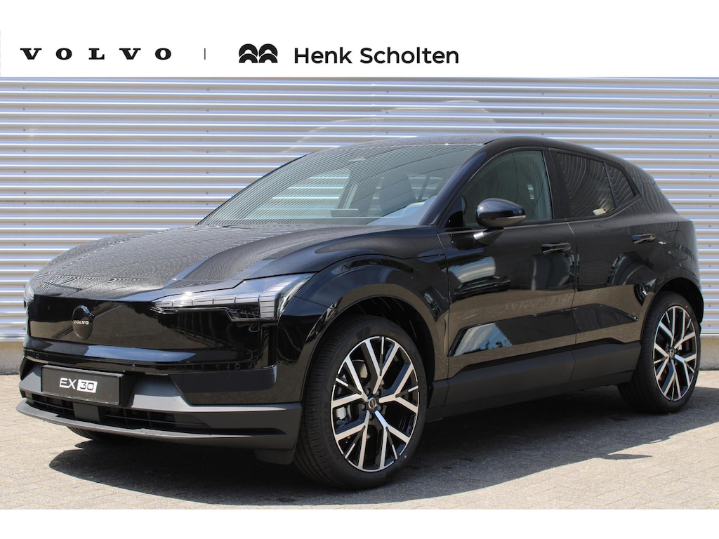 Volvo EX30 P5 Long Range Plus Black Edition Europa 69 kWh | Verwarmbare Voorstoelen | Stuurverwarming | Harman/Kardon | Keyless | elektrische Achterklep | BLIS | Getint Glas Achter | 20-Inch Lichtmetalen Velgen | Elektrisch Verstelbare Voorstoelen | Adaptieve Cruise Control | Pilot Assist | Google |