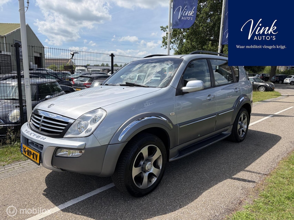 SsangYong Rexton RJ 230 | 4x4 | AUTOMAAT | 3500 Trekgewicht | Treeplanken | Automatische Airco
