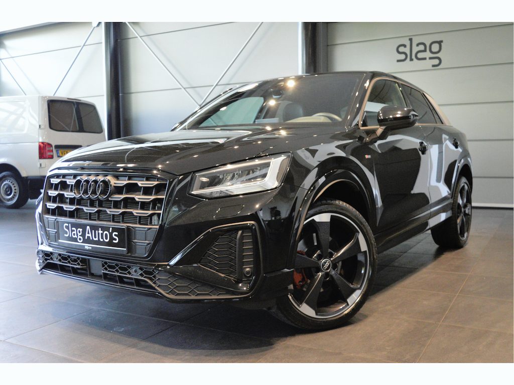 Audi Q2 35 TFSI 3X S-Line Black Style navi camera trekhaak 19 inch !!