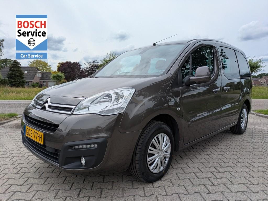 Citroën Berlingo 1.2 Puretech Feel I Benzine 5p I Nieuw Distributie I 4 nieuw banden I Cruise I Navi I Airco I Trekhaak