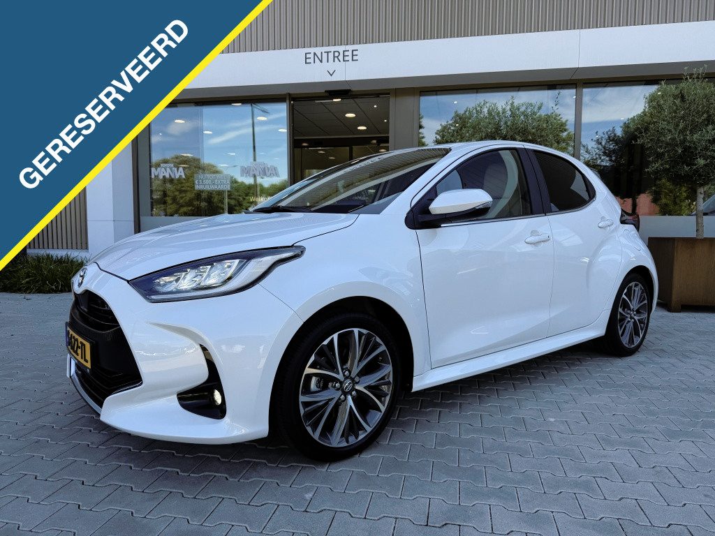 Toyota Yaris 1.5i Executive | Trekhaak | 7800 km |