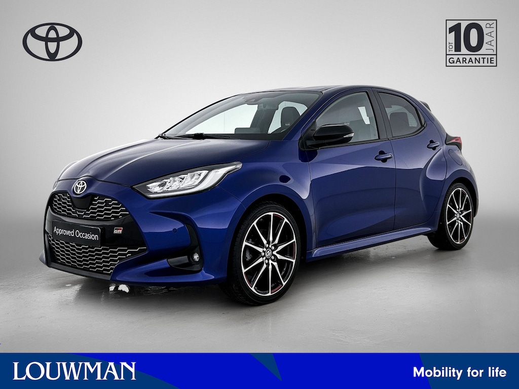 Toyota Yaris 1.5 Hybrid GR Sport | JBL | Head-Up Display | Dodehoek detectie | Stuur+stoelverwarming | Parkeersensoren voor+achter | Apple CarPlay/Android auto | afger 18-8