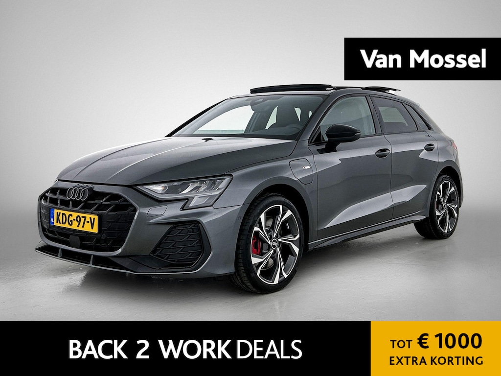 Audi A3 Sportback 45 TFSI e S edition Competition | Automaat | Panoramadak | Apple Carplay / Android Auto | Elektrisch Verstelbare Bestuurdersstoel | Stoelverwarming | Virtual Cockpit | Climate Control | Cruise Control | Lage km stand