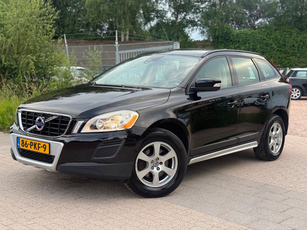 Volvo XC60 2.0T Kinetic Automaat Airco Cruise Trekhaak