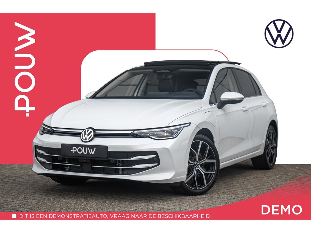 Volkswagen Golf 1.5 eHybrid 204pk DSG Style Edition | Panoramadak | Trekhaak | Head-up