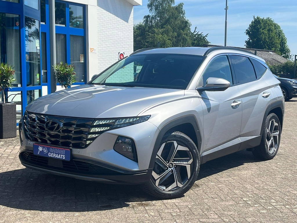 Hyundai Tucson 1.6 T-GDI PHEV Comfort Smart 4WD l Elektr. achterklep, Stoel- en stuurverwarming, Parkeersensoren V+A & Camera, Navigatie, Adapt Cruise Control!