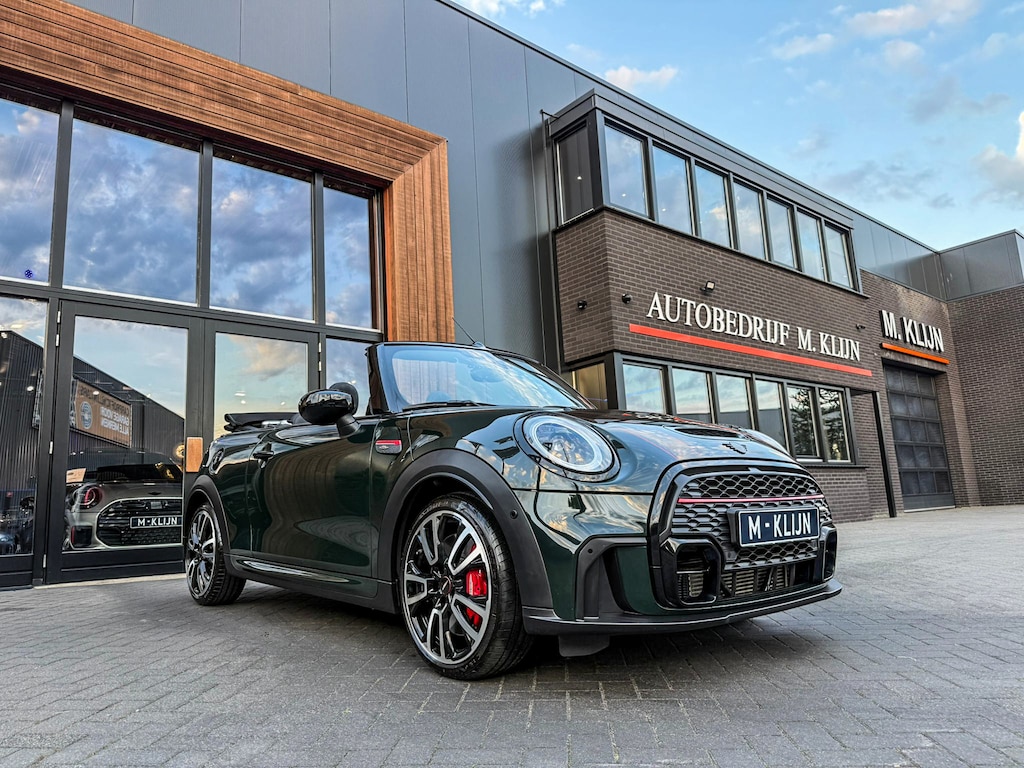 MINI John Cooper Works Cabrio 2.0 JCW Pack F1 aut 231pk Rebelgreen/Camera/Hk/18"Jcw/Bomvol