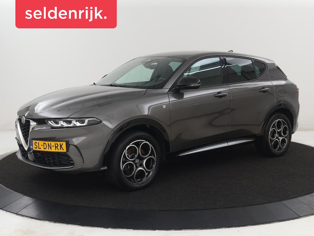 Alfa Romeo Tonale 1.3T PHEV TI | 280PK | SOH 99% | Trekhaak | Stoelverwarming | Adaptive cruise | Camera | Carplay | Matrix LED | Navigatie | Stuurverwarming | Climate control | Plug In