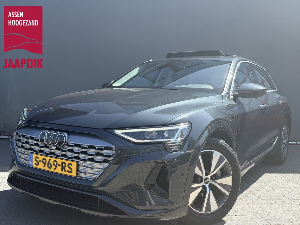 Audi Q8 e-tron BWJ 2023 50 quattro340 PK Edition 95 kWh TREKHAAK | PANO | LEDER | FULL LED | STOELVER. | DAB + | CARPLAY + ANDROID | NAVI | CLIMA | CRUISE | LMV | PDC