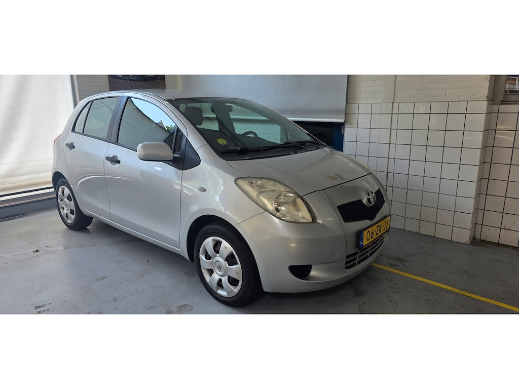 Toyota Yaris 1.3 VVTi Terra