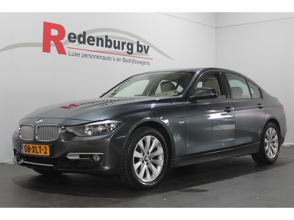 BMW 3-Serie 320i Executive - Automaat - Navi / Bluetooth / Cruise
