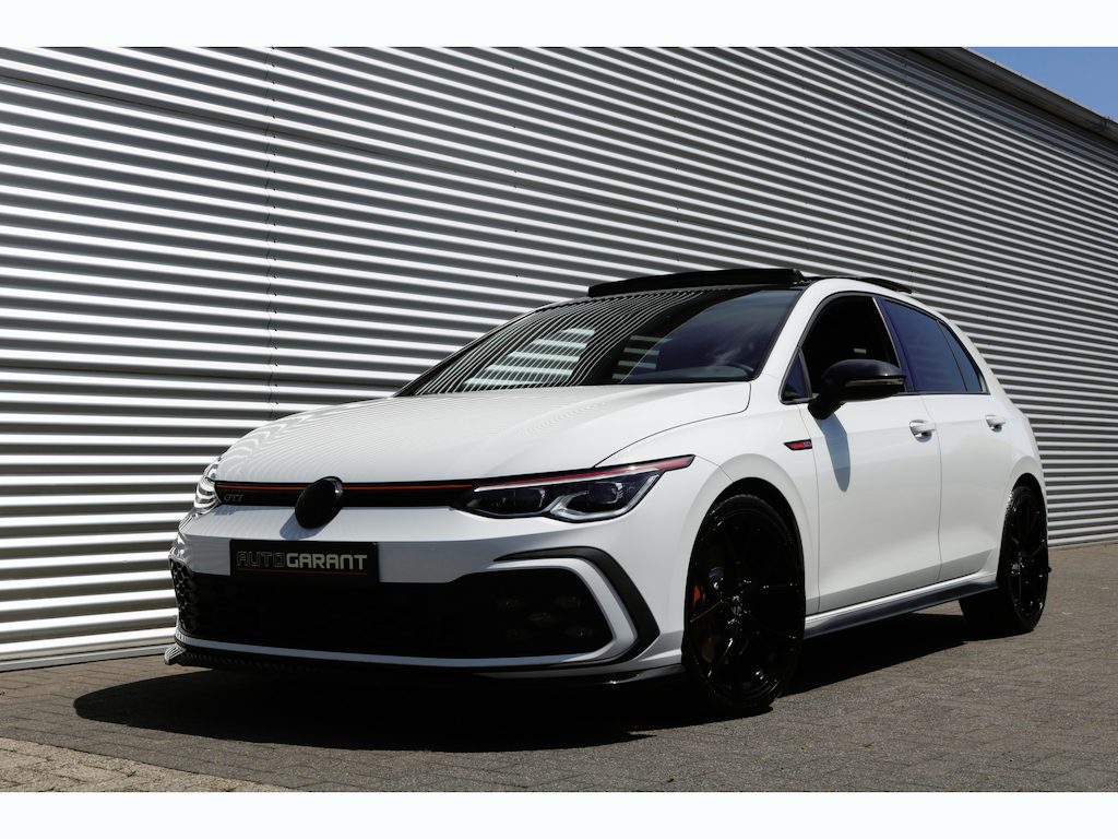 Volkswagen Golf 2.0 TSI GTI DSG (Panoramadak Sportinterieur Carplay Navi/Camera ACC 19InchLMV IQ-Light Pdc V+A PrivacyGlass)