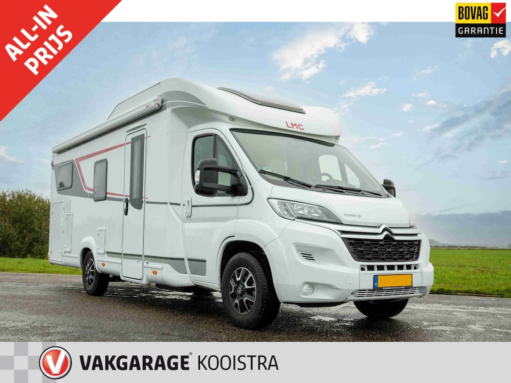 LMC H730 4 Pers. Hefbed|Langs bedden|Ruime zithoek|Garage|Bearlock