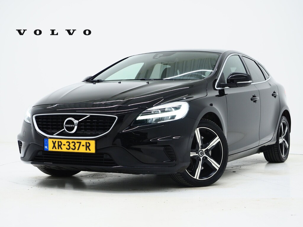 Volvo V40 T3 152pk Polar+ Sport | HK Audio | Trekhaak | Camera | Stoel verw.