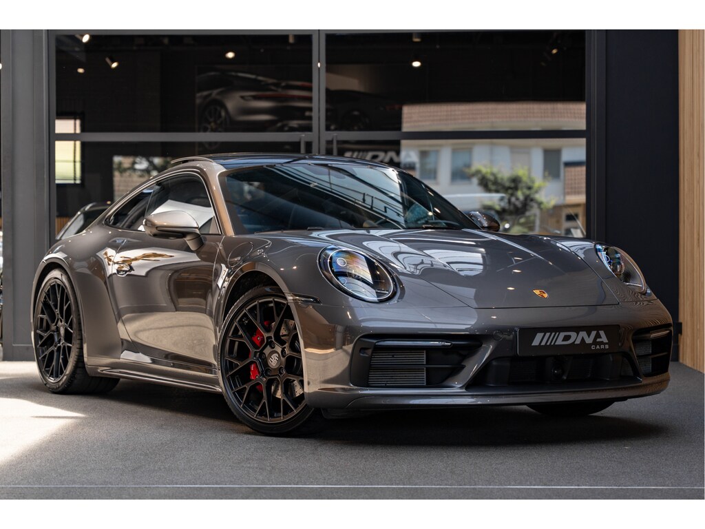 Porsche 992 911 Carrera 4S Coupé Sportdesign ACC Pano 3.0 Carrera 4 S Sportuitlaat