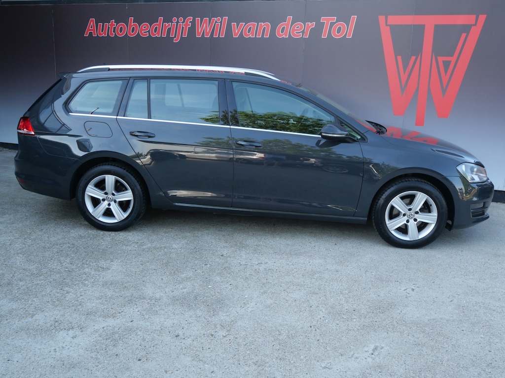Volkswagen Golf Variant 1.2 TSI HIGHLINE | AUTOMAAT | TREKHAAK | NAVIGATIE | SPORTSTOELEN | NIEUWE APK!!