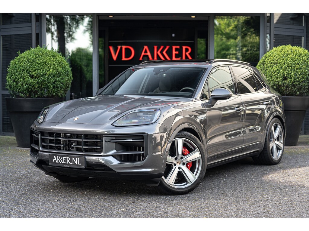 Porsche Cayenne S E-Hybrid SportDesign | BOSE | Trekhaak | Pano | ACC | 22 Inch | 360° Camera