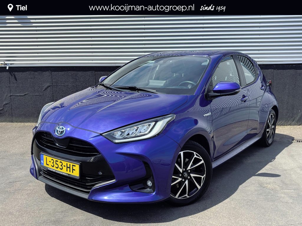 Toyota Yaris 1.5 Hybrid Dynamic automaat Incl: AppleCarPlay / AndroidAuto, LM velgen, Climate Control, PArkeerhulp camera, MEtallic lak