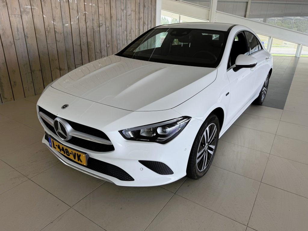 Mercedes-Benz CLA 250 e Business Solution Luxury Limited SOH 97,03