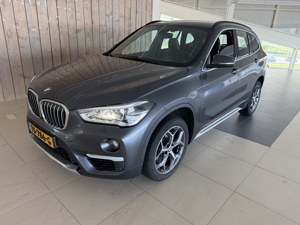 BMW X1 sDrive20i Orange Edition II