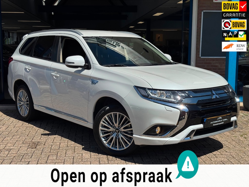 Mitsubishi Outlander 2.4 PHEV Pure+ 2019 AUT NAVI LM NAP!