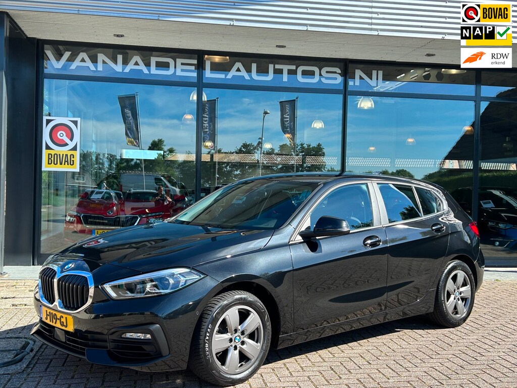 BMW 1-Serie 118i Executive Edition Navi Camera LED Clima NL-Auto NAP Dealeronderhouden!