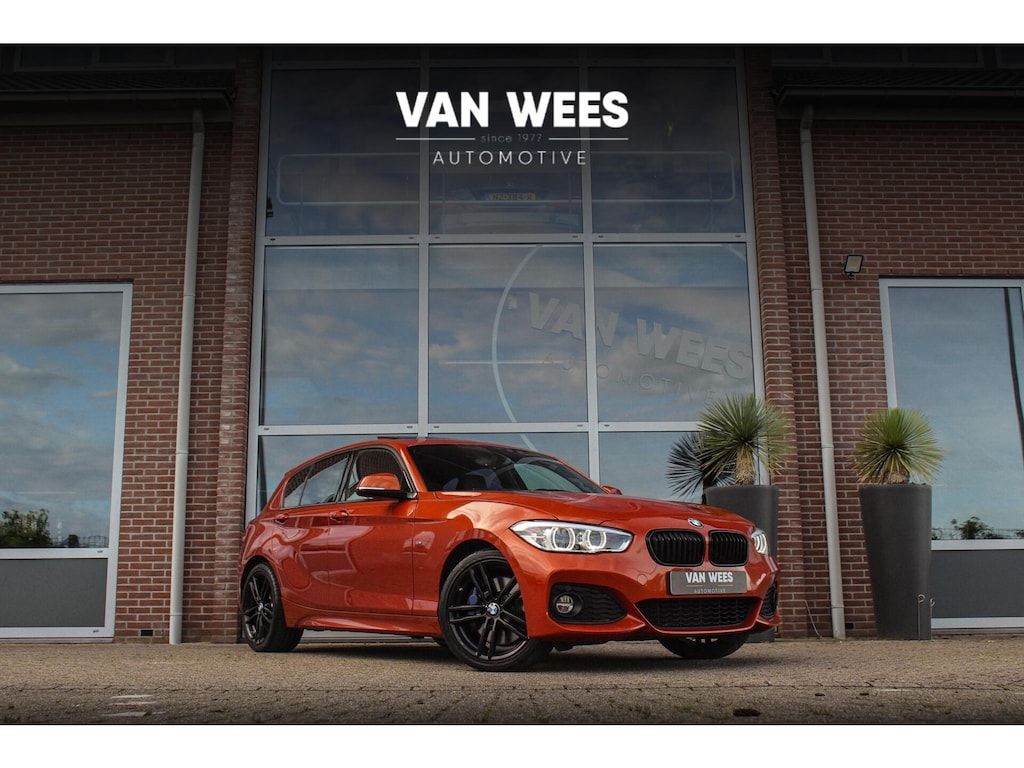 BMW 1-Serie 120i Edition M Sport Shadow High Executive | Dealer onderhouden | NL auto | HiFi audio | Dakraam | Cruise control | Navigatie Professional | Climate control | Stoelverwarming
