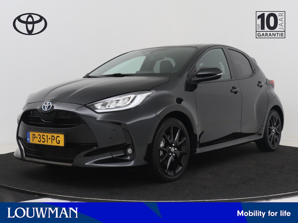 Toyota Yaris 1.5 Hybrid Executive | BTW voertuig | Dealer onderhouden | Dodehoek detectie | Parkeersensoren voor+achter | Stoelverwarming | Cruise Control Adaptive | Apple CarPlay/Android auto | Achteruitrijcamera |