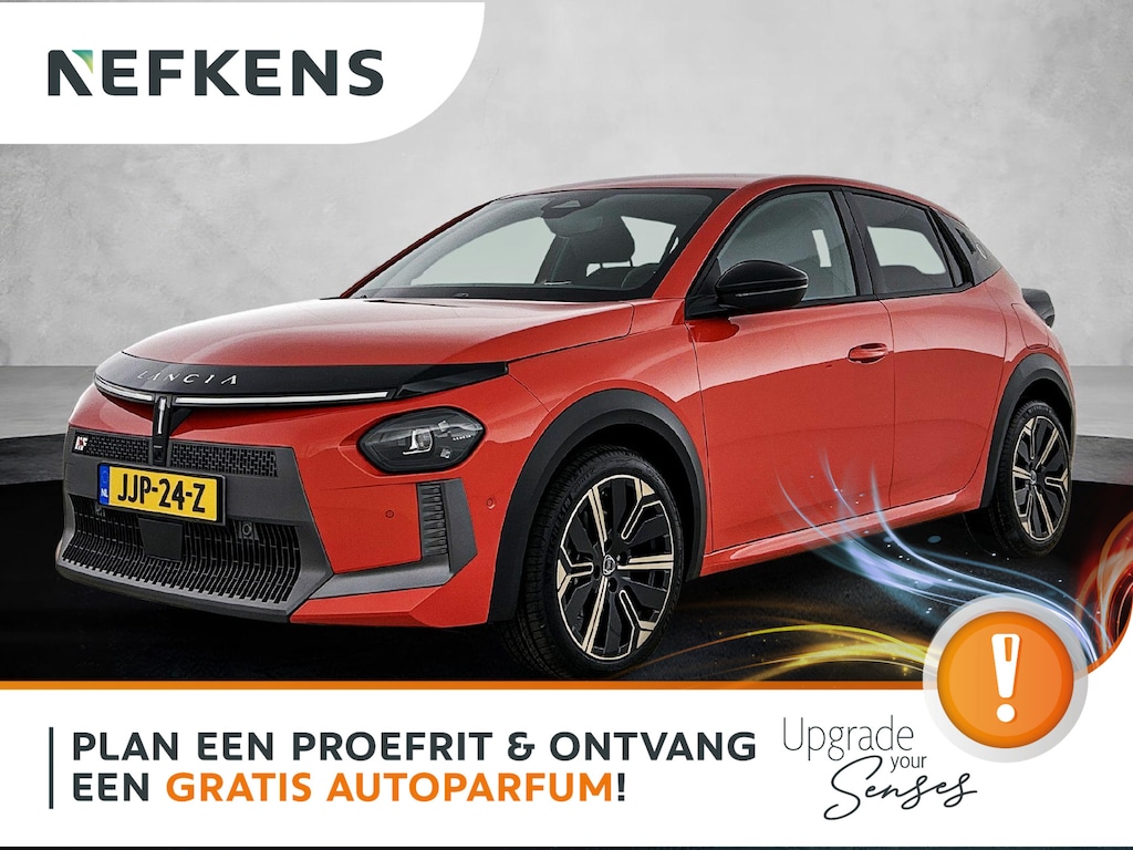 Lancia Ypsilon 1.2 Turbo Hybrid HF Line 110pk Automaat | HF Line | VOORRAAD KORTING | SNEL LEVERBAAR | NIEUW | Navigatie | Climate Control | Adaptieve Cruise Control | Camera/Parkeersensoren Voor + Achter | Dodehoekdetectie | LED | 17" Lichtmetalen Velgen | Apple Carplay/Android Auto |