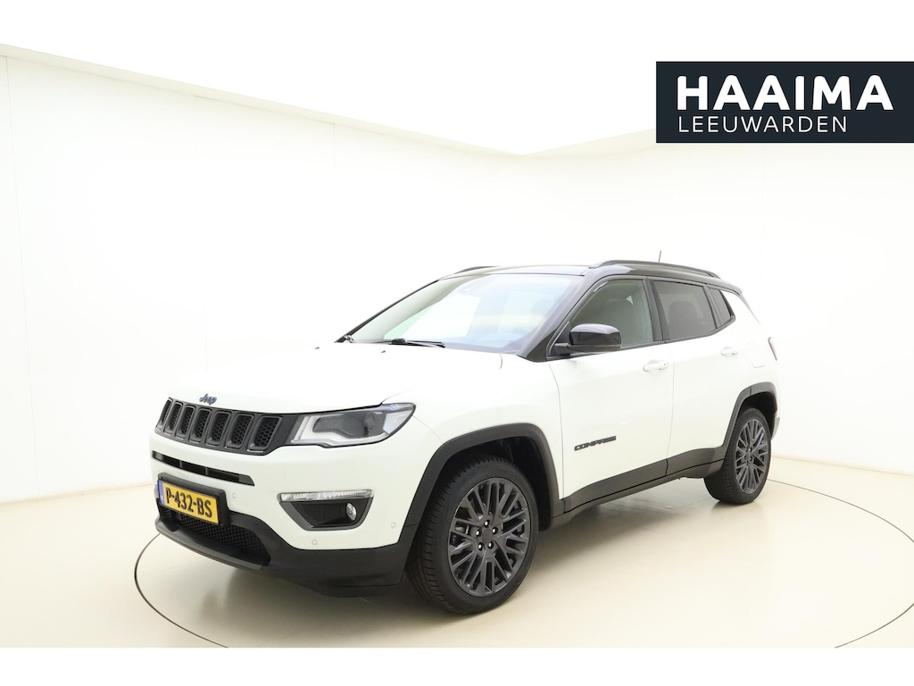Jeep Compass 4xe 240 Plug-in Hybrid Electric S | Navigatie | Lederen bekleding | Panoramisch schuifdak | Keyless | Stoelverwarming | Zwart dak
