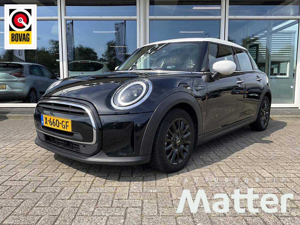 MINI Cooper 5-Deurs 1.5 Camden Edition
