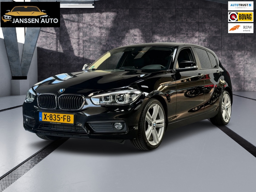 BMW 1-Serie 118i Centennial High Executive | Navi | Stoelverwarming | Automaat | 18 Inch