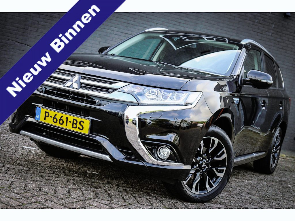 Mitsubishi Outlander 2.0 PHEV Prestige+ Trekhaak/Camera/Leder
