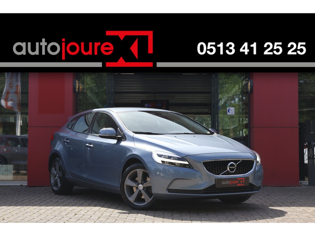 Volvo V40 2.0 T3 153pk Nordic+ | Origineel NL | Trekhaak | Rijklaar |