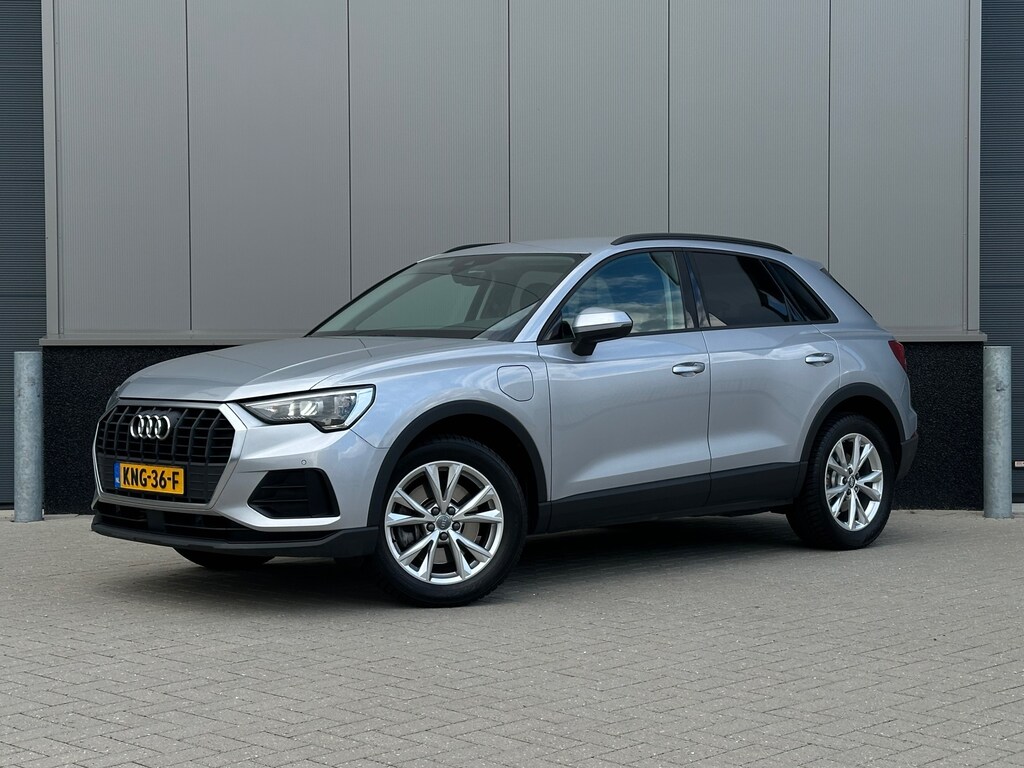 Audi Q3 45 TFSI e |ACC|TREKHAAK|STOELVERWARMING