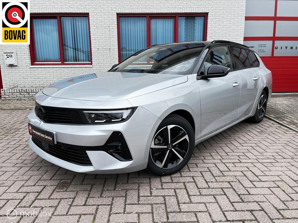 Opel Astra Sports Tourer 1.2 Turbo GS PANODAK/NAVI/CRUISE/CAMERA