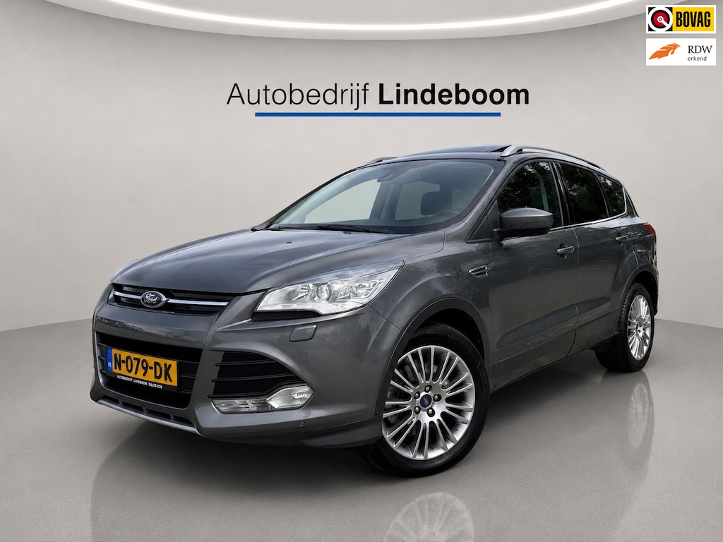 Ford Kuga 1.6 Titanium Plus 4WD Panoramadak,Camera,Trekhaak, All season banden
