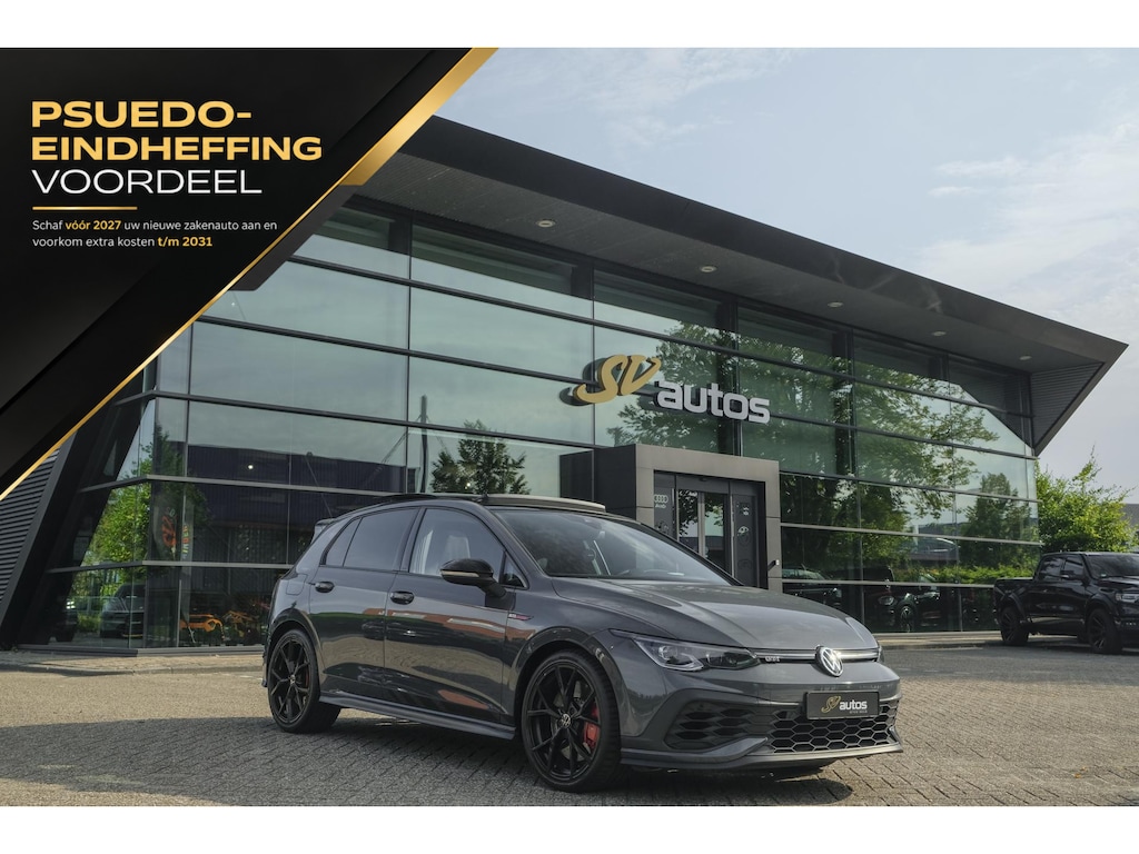 Volkswagen Golf 8 GTI Clubsport 2.0 TSI 300pk Panoramadak IQ light Camera 19" LMV