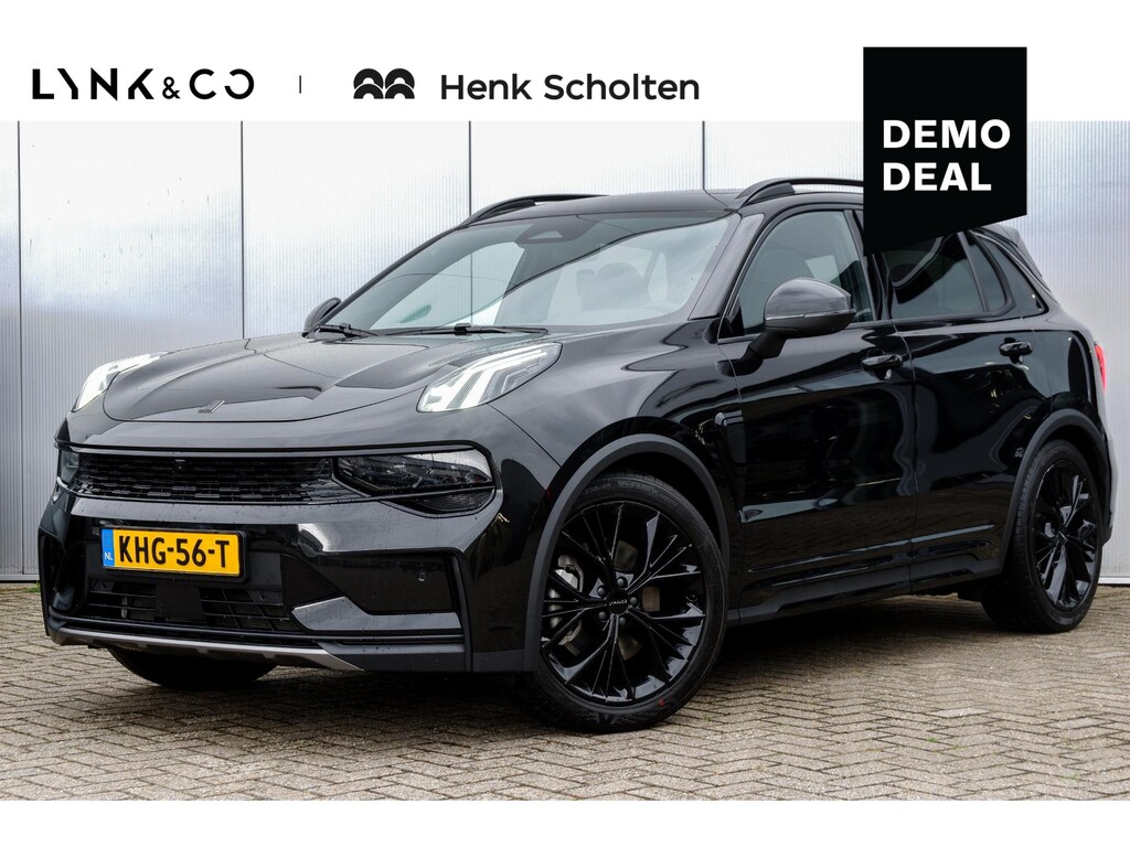 Lynk & Co 01 276PK More | HEICO Verlagingsveren | 360 Graden Camera | Harman Kardon | Panoramadak | Elektrisch bedienbare voorstoel met geheugen | Keyless Entry | Getint glas | Adaptieve Cruise Control | Dodehoekassistent | Sfeerverlichting | Stuurwielverwarming | Stoelverwarming