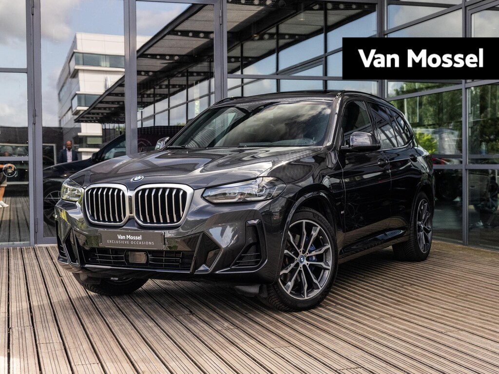 BMW X3 xDrive30e High Executive | M-SPORT | 20 INCH | HARMAN KARDON | PANORAMA/SCHUIF-KANTELDAK | ADAPTIVE CRUISE CONTROL | HEAD-UP | STOELMEMORY | KEYLESS | SOPHISTOGRAU |