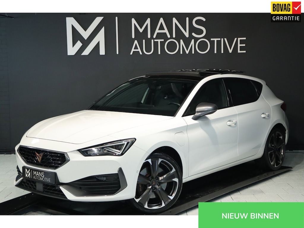 CUPRA Leon 1.4 e-Hybrid / PANO / ACC / CAMERA / KEYLESS / STUUR+STOELVERW