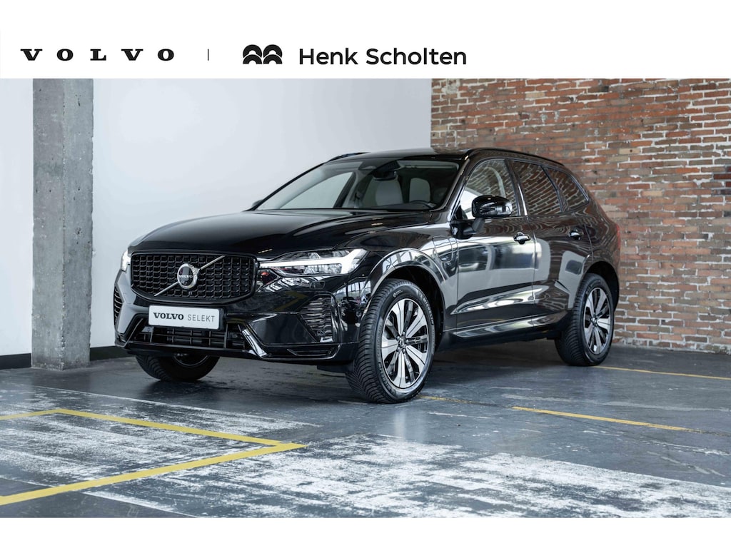 Volvo XC60 T6 Automaat Plug-in hybrid AWD Plus Dark SOH Waarde 100% | Elektrisch wegklapbare trekhaak | Panoramadak | Premium audio by Harman Kardon | Verwarmbare voorstoelen, achterbank en stuurverwarming | 4-seizoenenbanden | Adaptive cruise control | 360° parkeercamera |