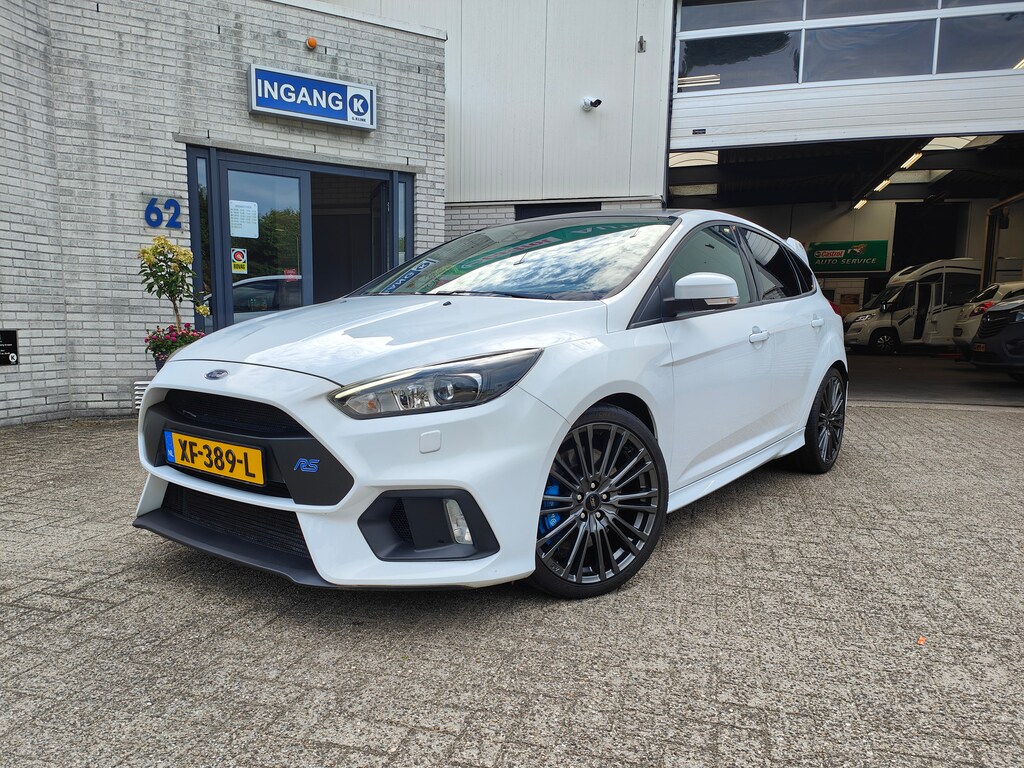 Ford Focus 2.3 RS | Milltek | Recaro schaalstoelen | Camera | Carplay