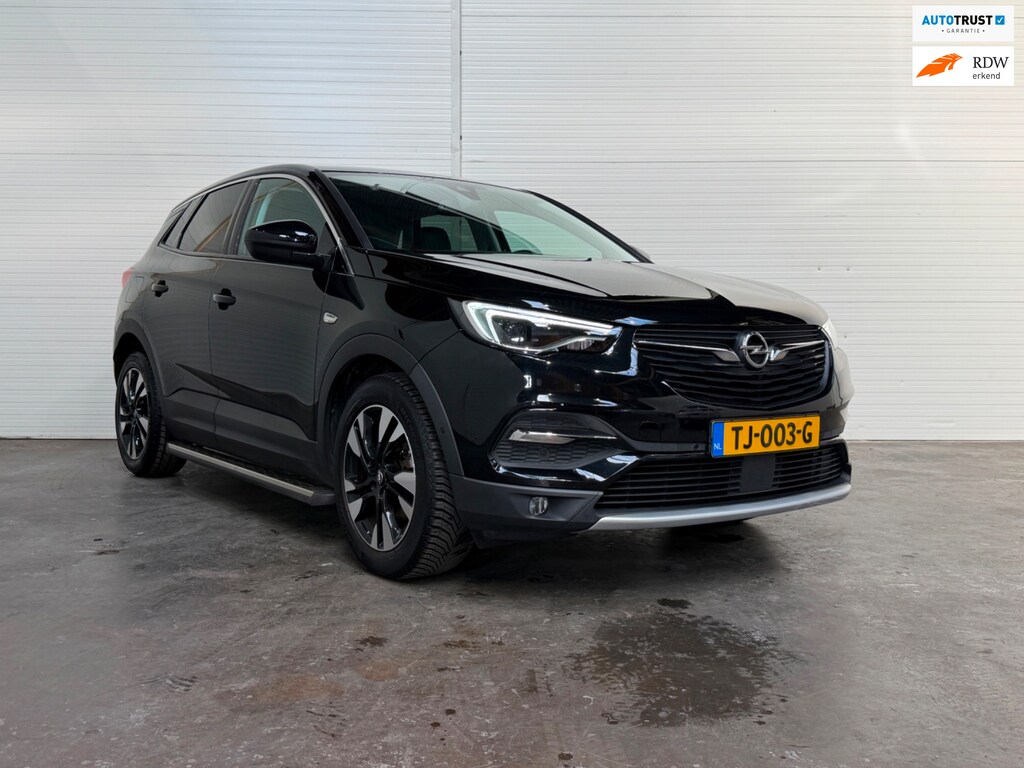 Opel Grandland X 1.2 Turbo Innovation Apple CarPlay / Leer/ Geventileerde stoelen / Trekhaak / Keyless