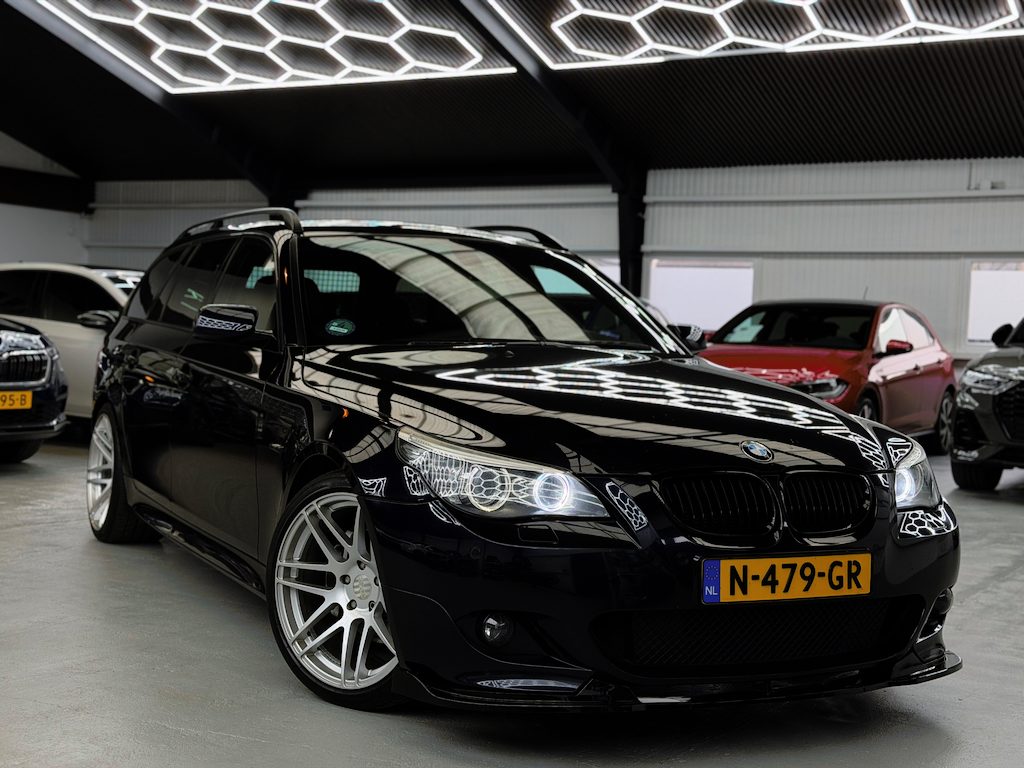 BMW 5-Serie Touring 523i M-Pakket Facelift High Executive