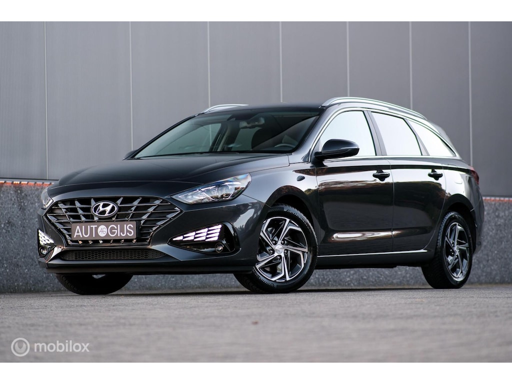 Hyundai i30 Wagon 1.0 T-GDi MHEV Comfort Smart | Automaat | Camera | DAB | Carplay | LED | Stoel + stuurwiel verwarming | Rijklaarprijs |
