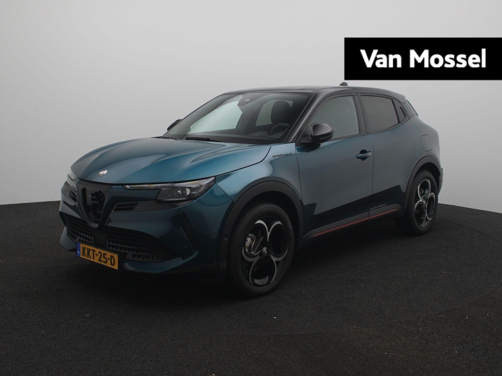 Alfa Romeo Junior 1.2 Turbo Hybrid Ibrida Speciale | Stoelmassage | | Navigatie | Camera |
