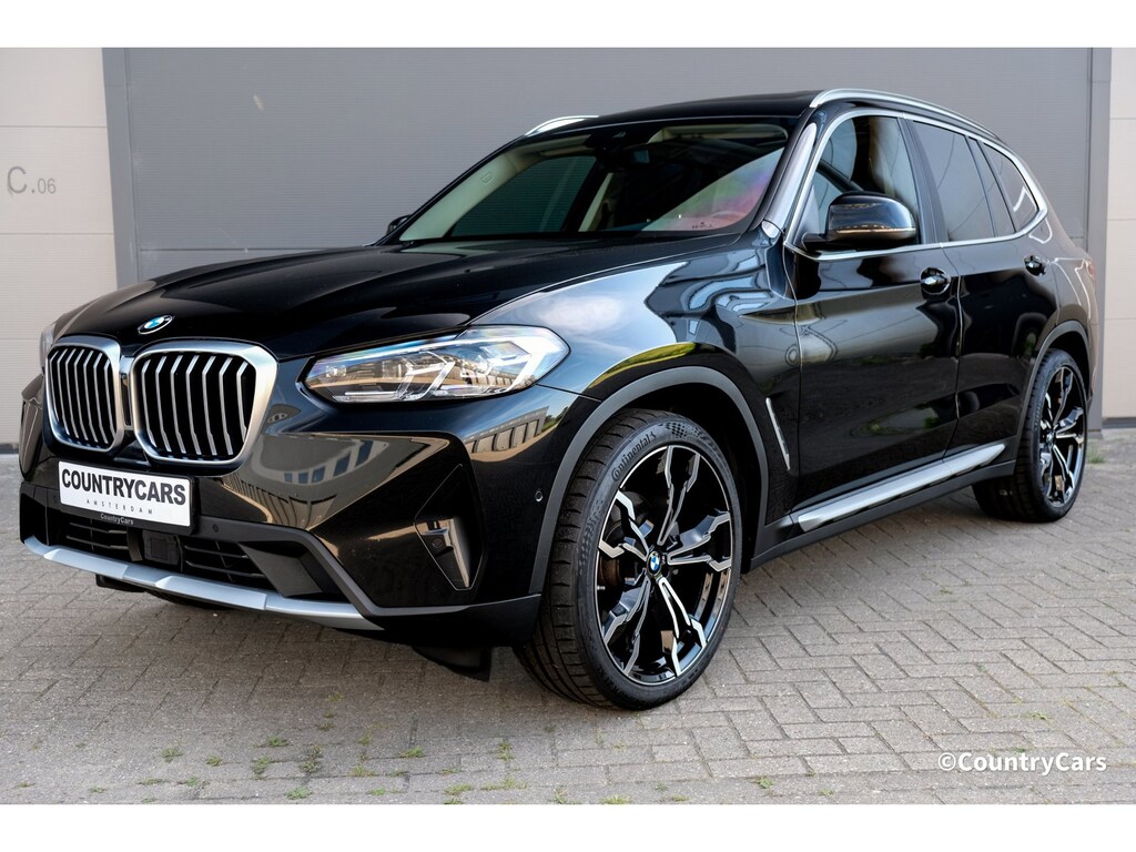 BMW X3 XDrive20i Aut. Panorama Leder ACC Trekhaak Camera Keyless