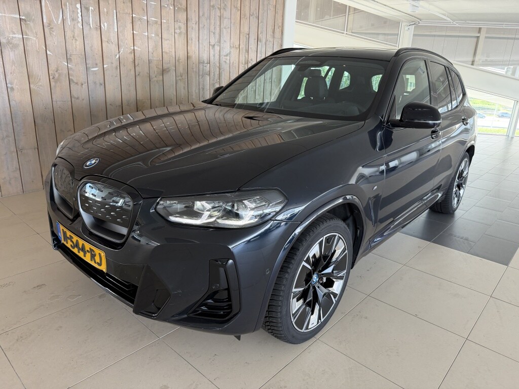 BMW iX3 High Executive 80kWh SOH 100%