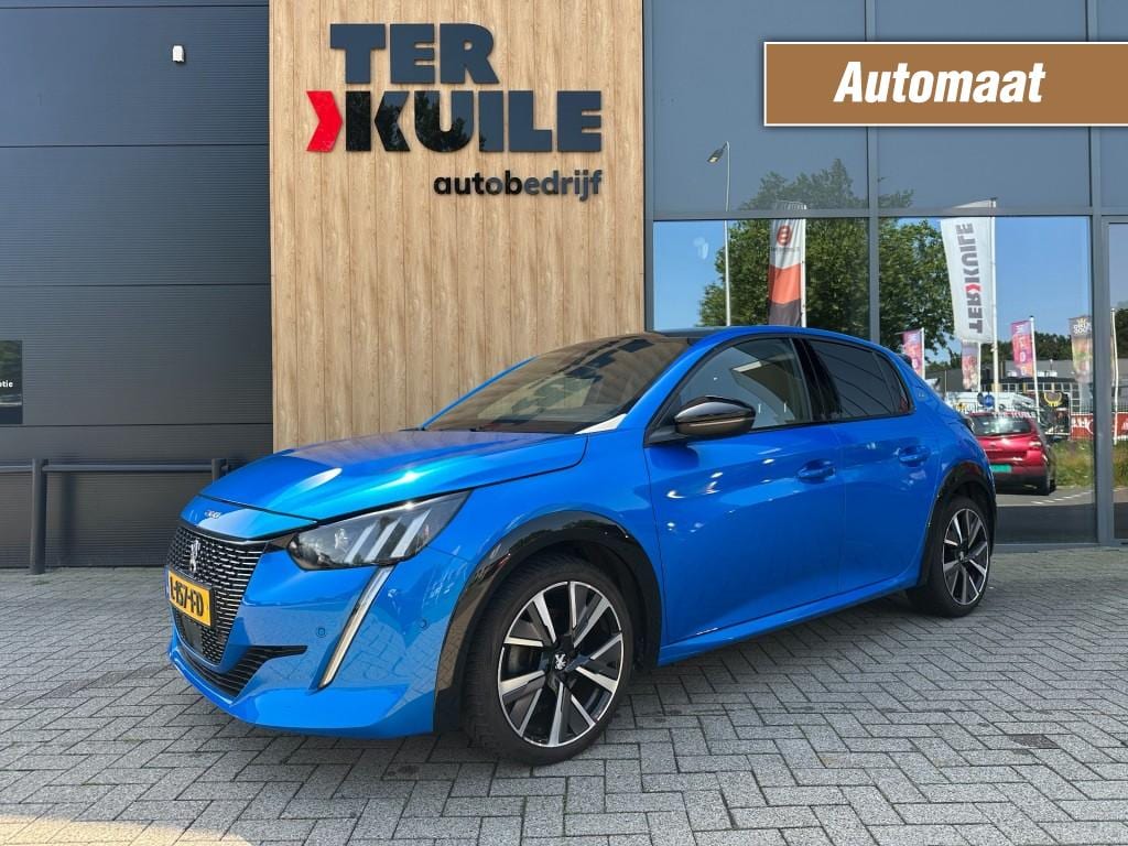 Peugeot 208 1.2 PureTech GT 130PK / Pano / Automaat